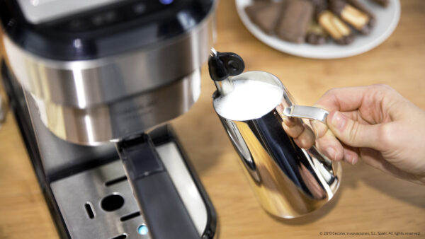 CAFETERA EXPRESS CECOTEC 01582 CAFELIZZIA 790 STEEL 20BAR 1,2L 1350W - Imagen 6